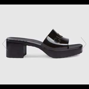 Gucci Rubber Slide  - size 37